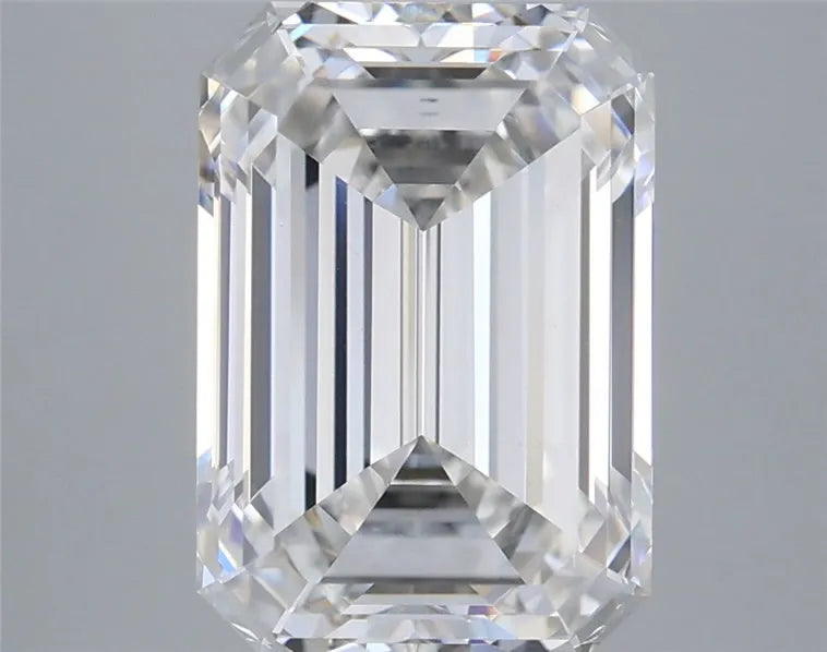 4.27ct Emerald Lab Grown Diamond (Colour G, Clarity VS1, IGI Certified)