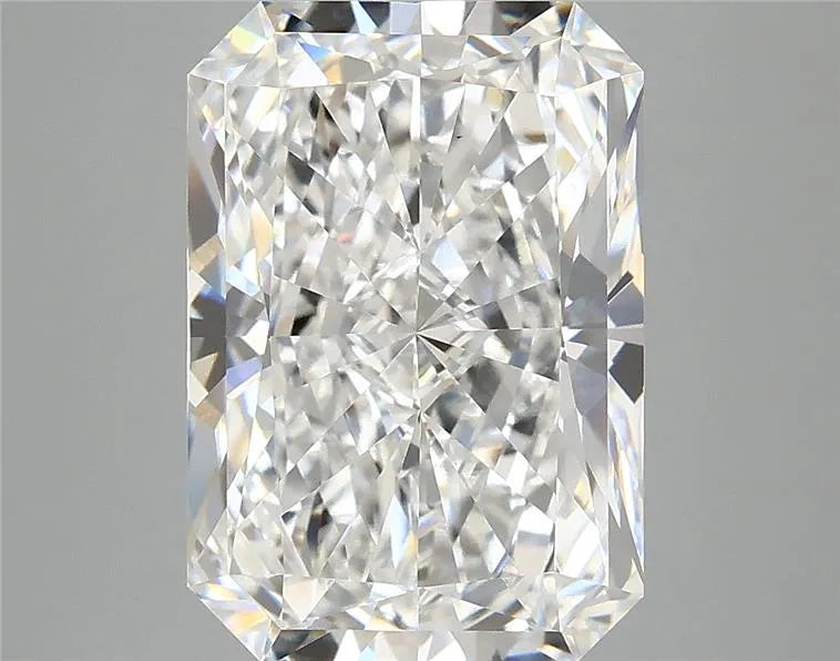 5.00ct Radiant Lab Grown Diamond (Colour E, Clarity VS1, IGI Certified)