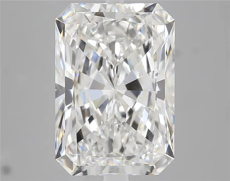 5.00ct Radiant Lab Grown Diamond (Colour E, Clarity VVS2, IGI Certified)