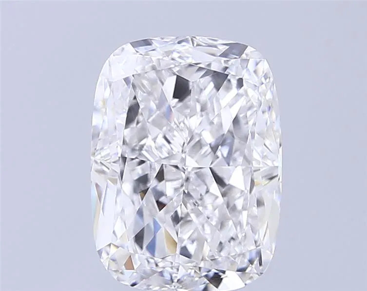 5.01ct Cushion modified Lab Grown Diamond (Colour D, Clarity VVS2, IGI Certified)