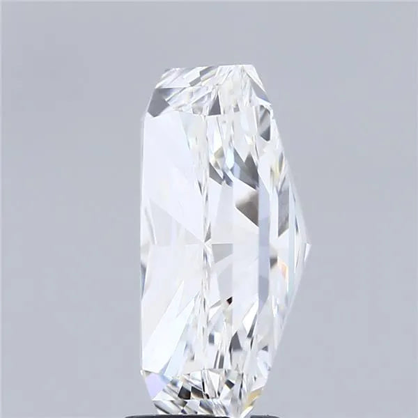 5.01ct Radiant Lab Grown Diamond (Colour E, Clarity VVS2, IGI Certified)