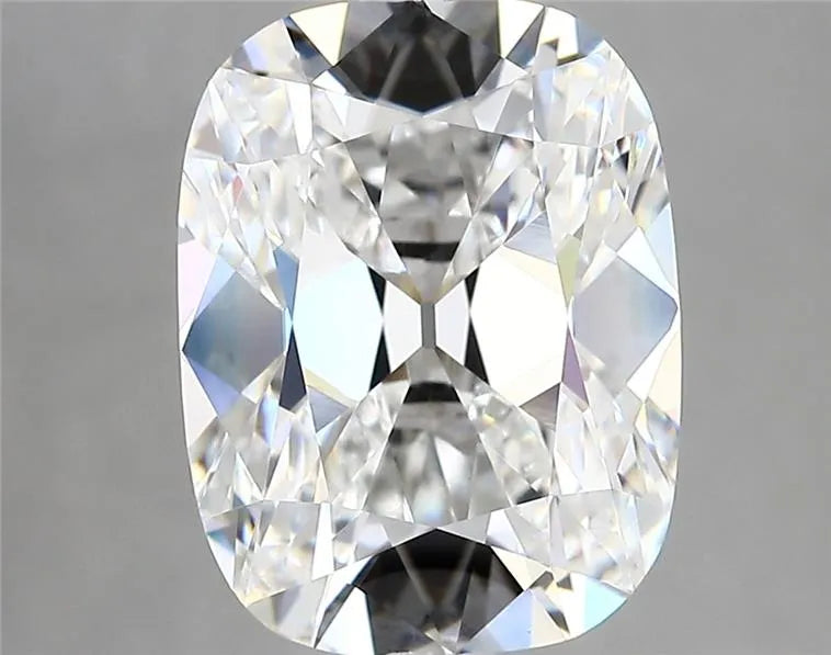5.02ct Cushion modified Lab Grown Diamond (Colour E, Clarity VVS2, IGI Certified)