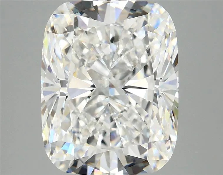 5.02ct Cushion modified Lab Grown Diamond (Colour E, Clarity VVS2, IGI Certified)