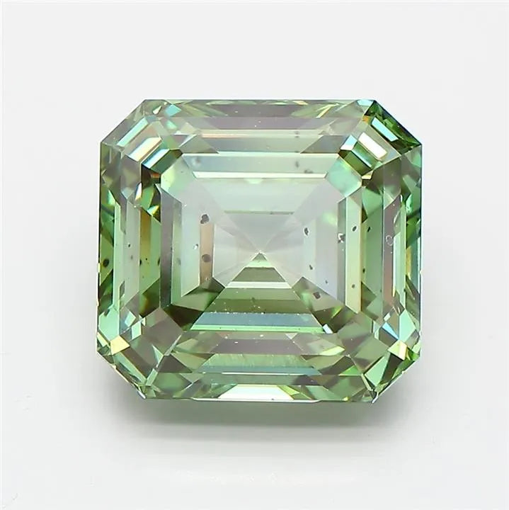 5.02ct Emerald Lab Grown Diamond (Colour Fancy Vivid Green, Clarity SI1, IGI Certified)