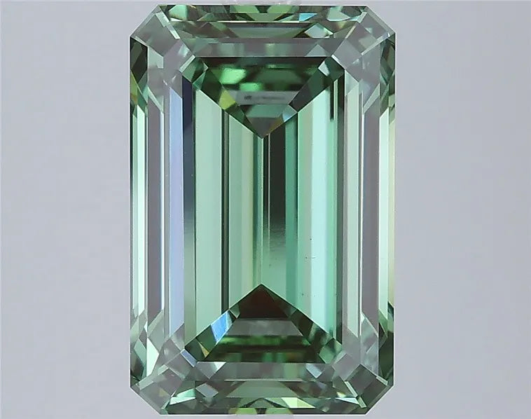 5.03ct Emerald Lab Grown Diamond (Colour Fancy Vivid Green, Clarity VS1, IGI Certified)