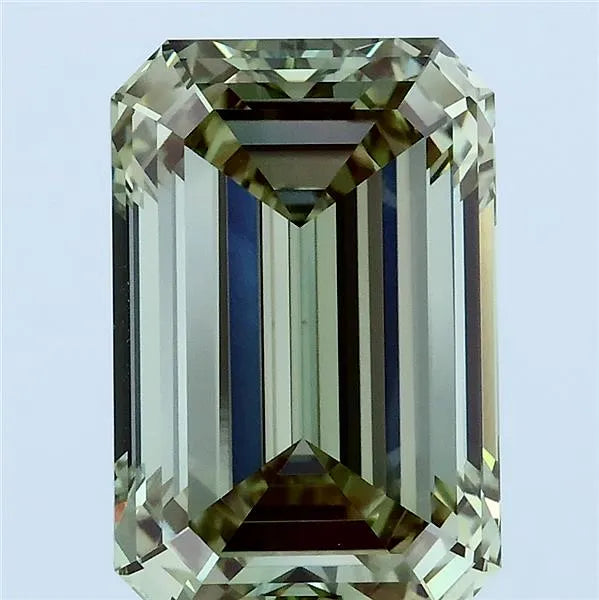 5.03ct Emerald Lab Grown Diamond (Colour Fancy Vivid Green, Clarity VVS1, IGI Certified)