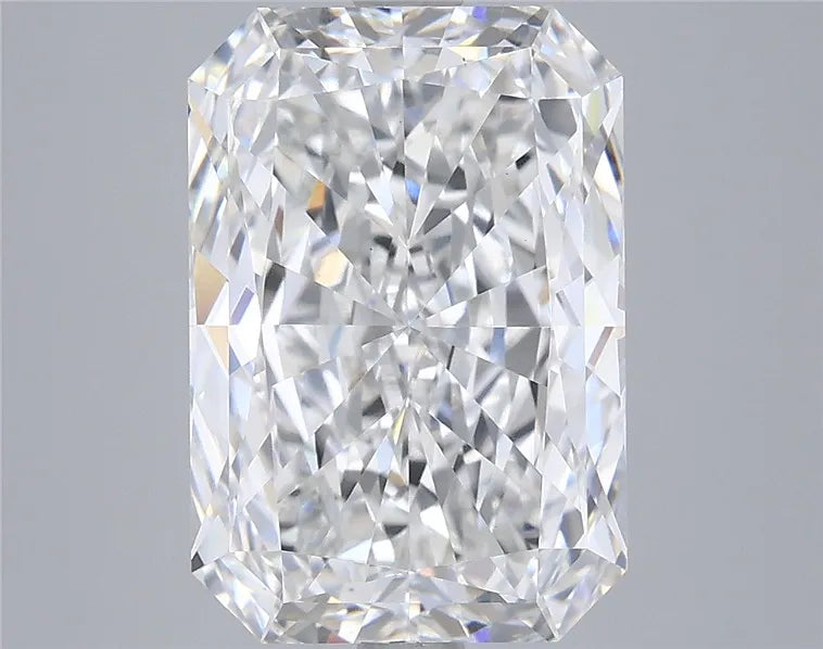 5.03ct Radiant Lab Grown Diamond (Colour E, Clarity VS1, IGI Certified)