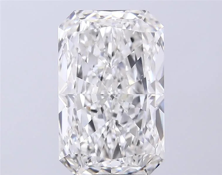 5.03ct Radiant Lab Grown Diamond (Colour F, Clarity VVS1, IGI Certified)