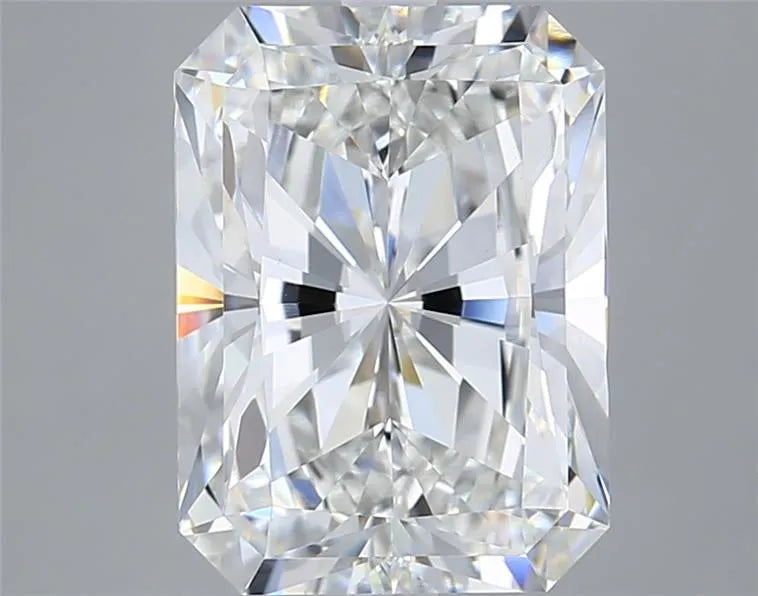 5.03ct Radiant Lab Grown Diamond (Colour F, Clarity VVS2, IGI Certified)