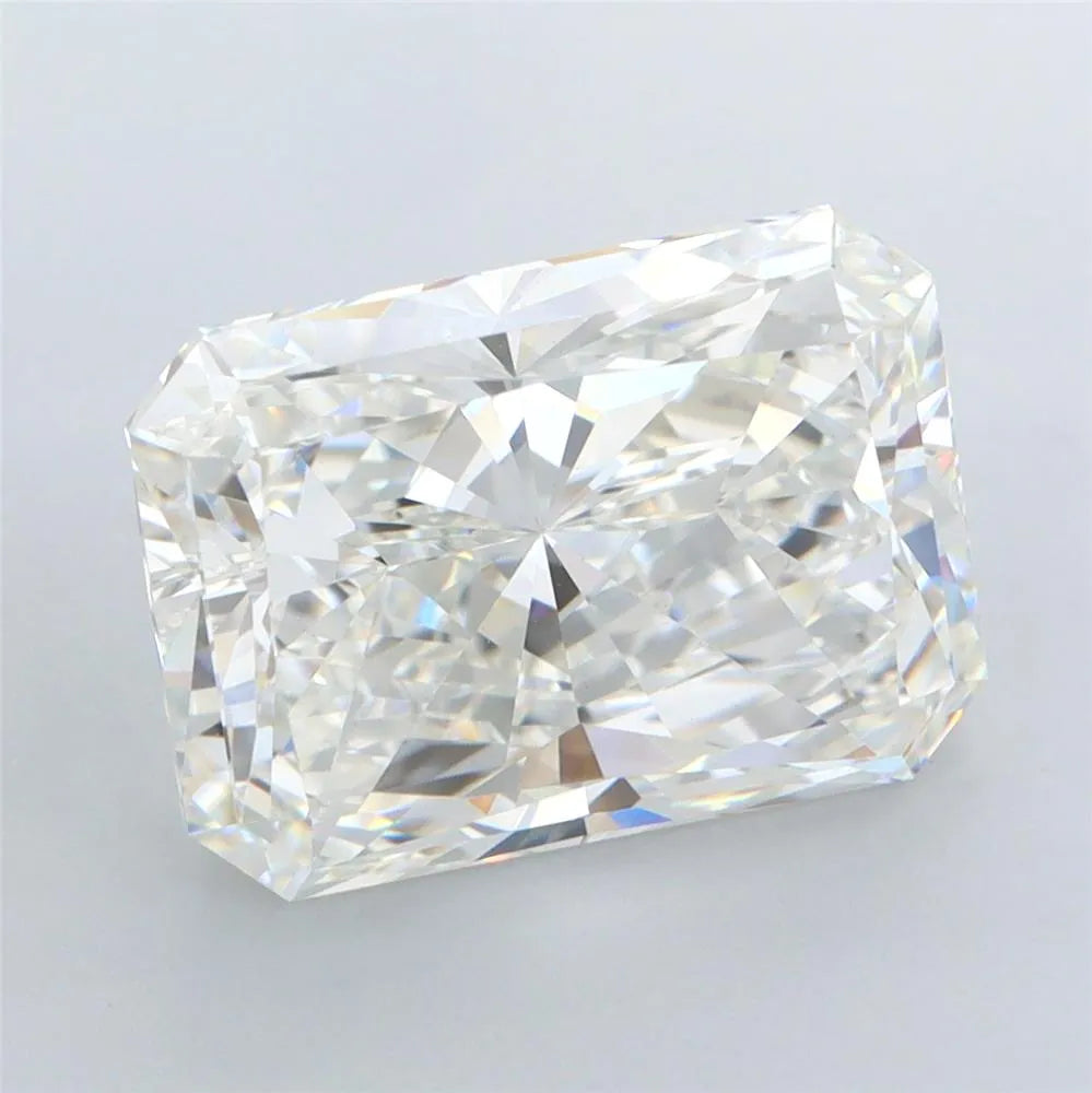 5.03ct Radiant Lab Grown Diamond (Colour G, Clarity VVS2, IGI Certified)