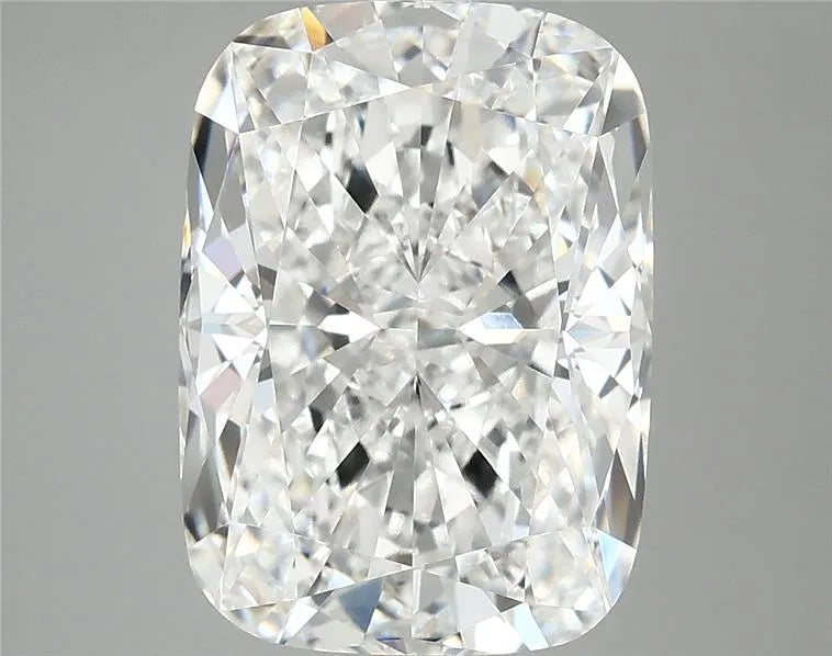 5.04ct Cushion modified Lab Grown Diamond (Colour E, Clarity VVS2, IGI Certified)