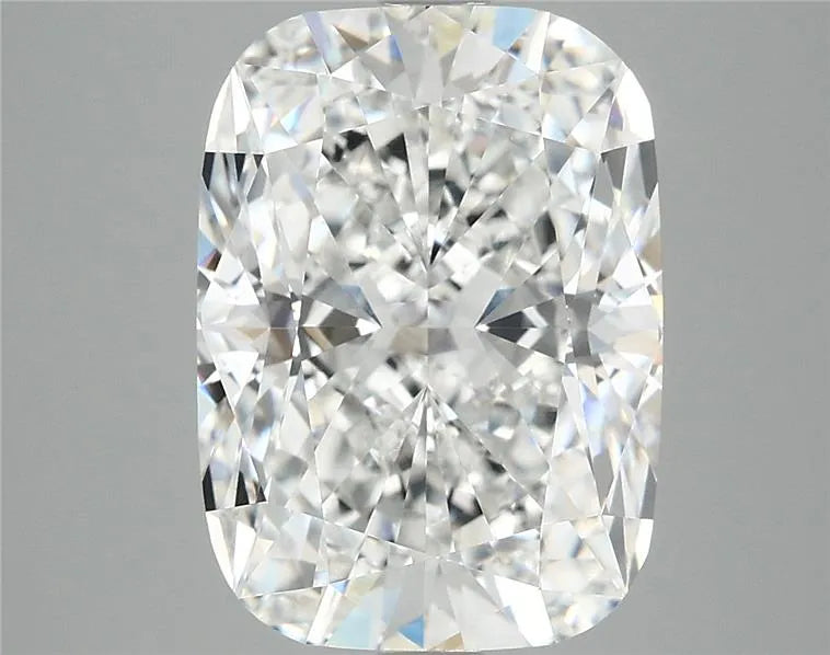 5.04ct Cushion modified Lab Grown Diamond (Colour E, Clarity VVS2, IGI Certified)