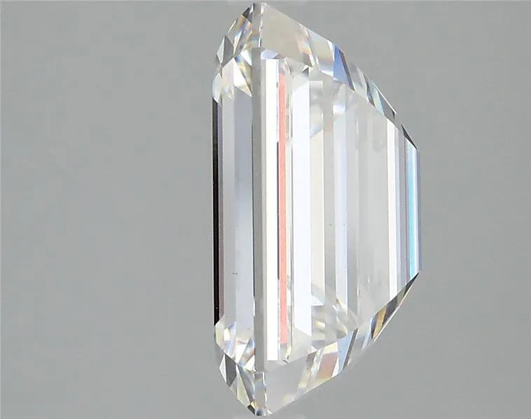 5.04ct Emerald Lab Grown Diamond (Colour F, Clarity VVS2, IGI Certified)