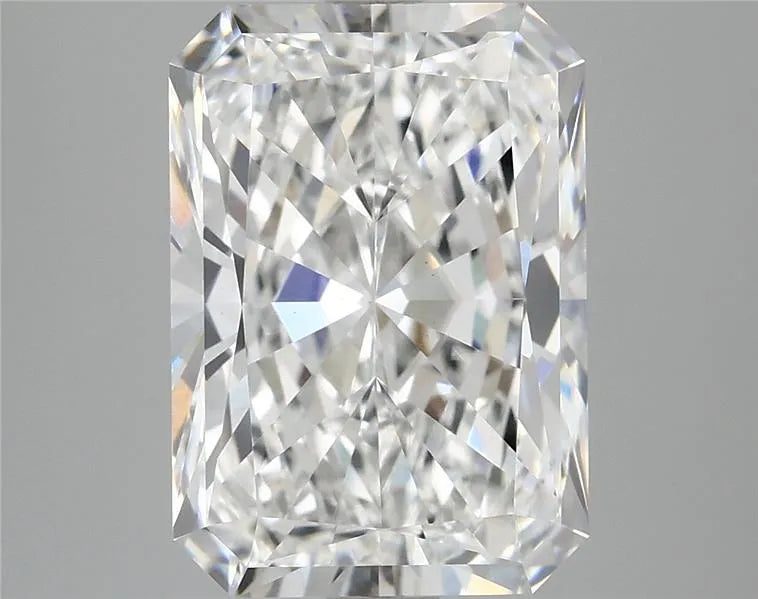 5.04ct Radiant Lab Grown Diamond (Colour E, Clarity VS1, IGI Certified)