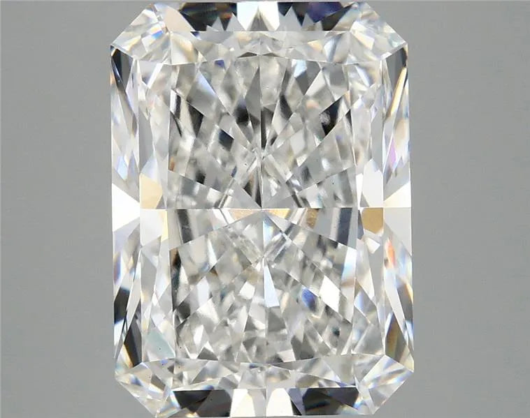 5.04ct Radiant Lab Grown Diamond (Colour E, Clarity VS1, IGI Certified)