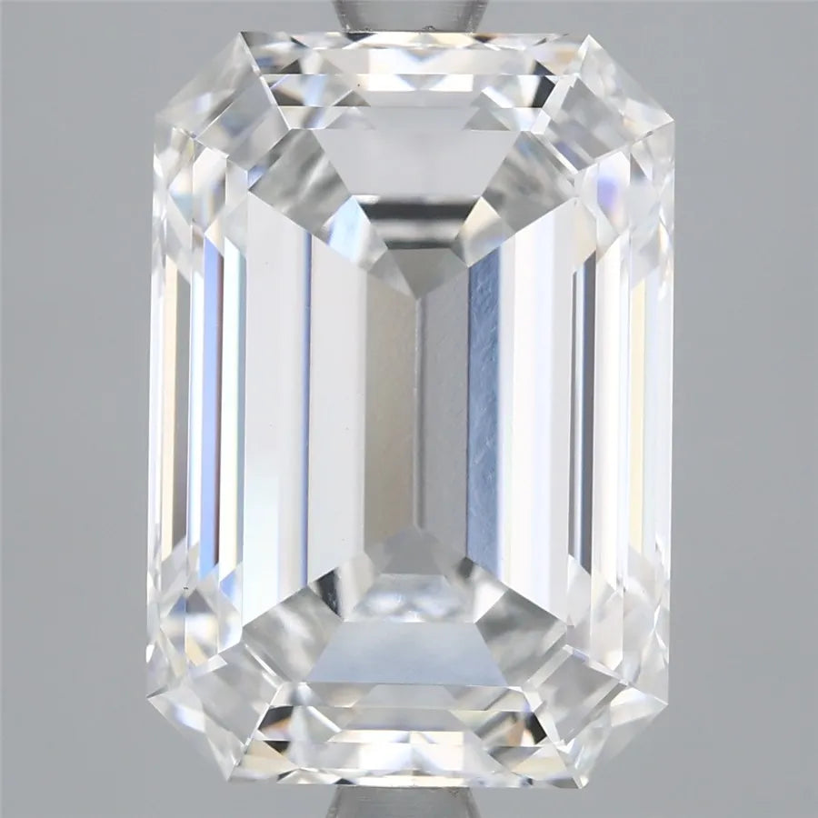 5.05ct Emerald Lab Grown Diamond (Colour E, Clarity VVS2, Cut EX, IGI Certified)