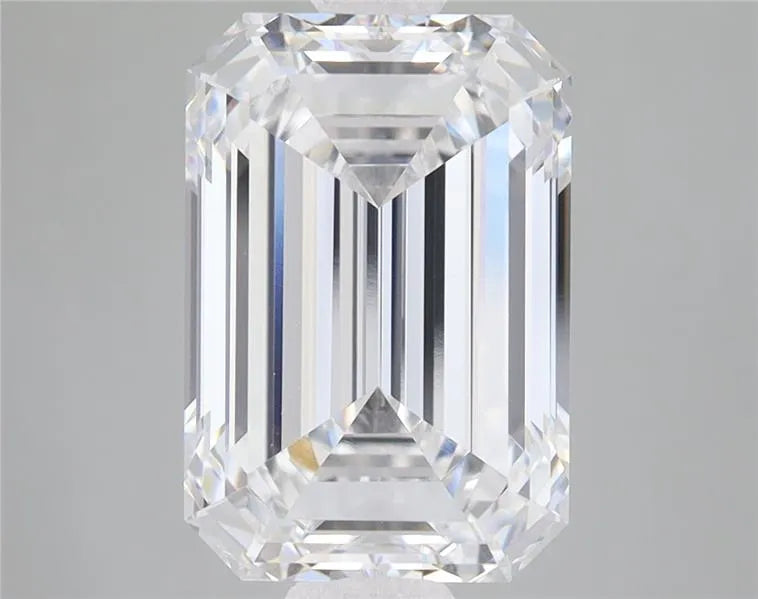 5.05ct Emerald Lab Grown Diamond (Colour E, Clarity VVS2, IGI Certified)