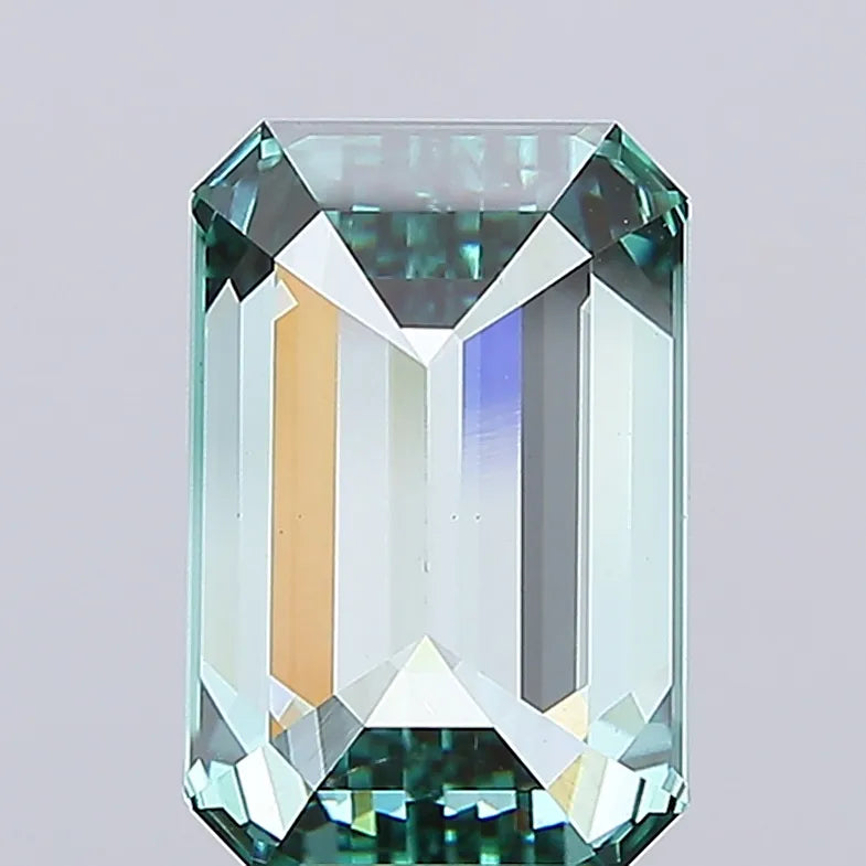 5.05ct Emerald Lab Grown Diamond (Colour Fancy Vivid Green, Clarity VS1, IGI Certified)