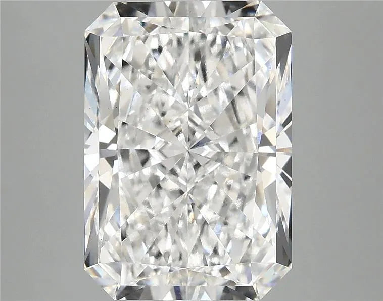5.05ct Radiant Lab Grown Diamond (Colour E, Clarity VS1, IGI Certified)