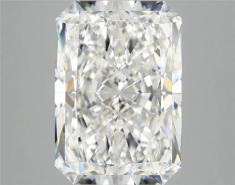 5.05ct Radiant Lab Grown Diamond (Colour E, Clarity VS1, IGI Certified)