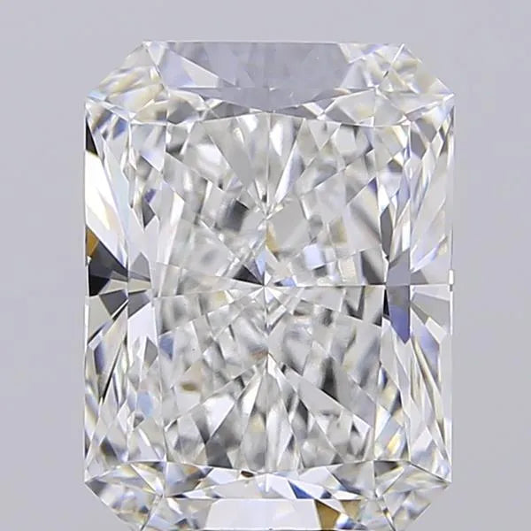 5.05ct Radiant Lab Grown Diamond (Colour E, Clarity VVS2, IGI Certified)