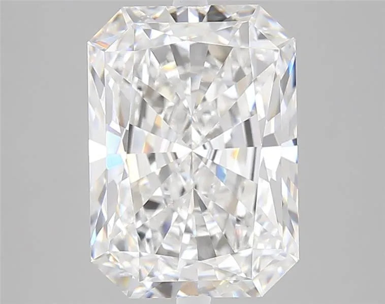 5.07ct Radiant Lab Grown Diamond (Colour D, Clarity VVS1, IGI Certified)