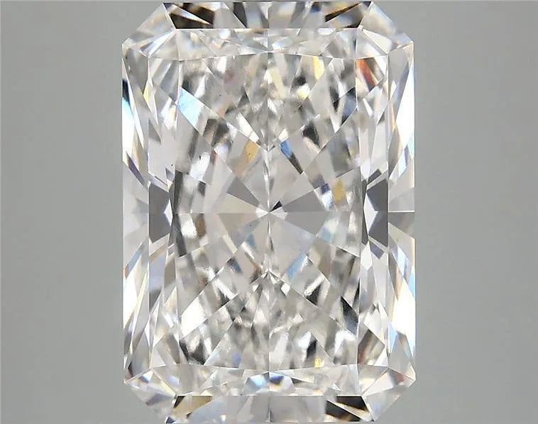 5.07ct Radiant Lab Grown Diamond (Colour E, Clarity VS1, IGI Certified)