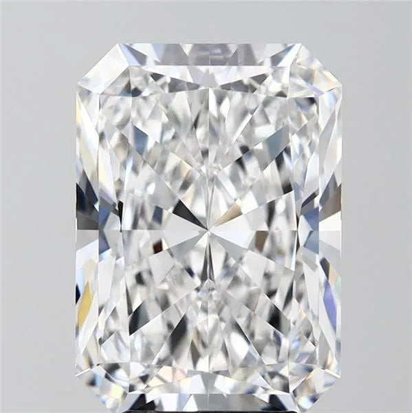 5.07ct Radiant Lab Grown Diamond (Colour E, Clarity VVS1, IGI Certified)