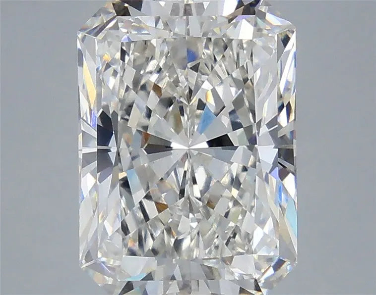 5.07ct Radiant Lab Grown Diamond (Colour G, Clarity VVS2, IGI Certified)