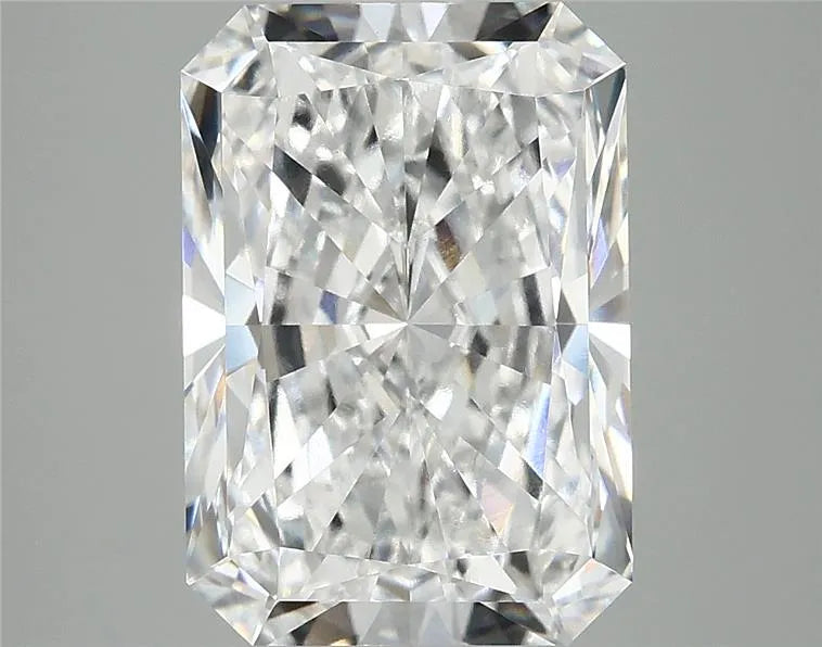 5.08ct Radiant Lab Grown Diamond (Colour E, Clarity VVS2, IGI Certified)