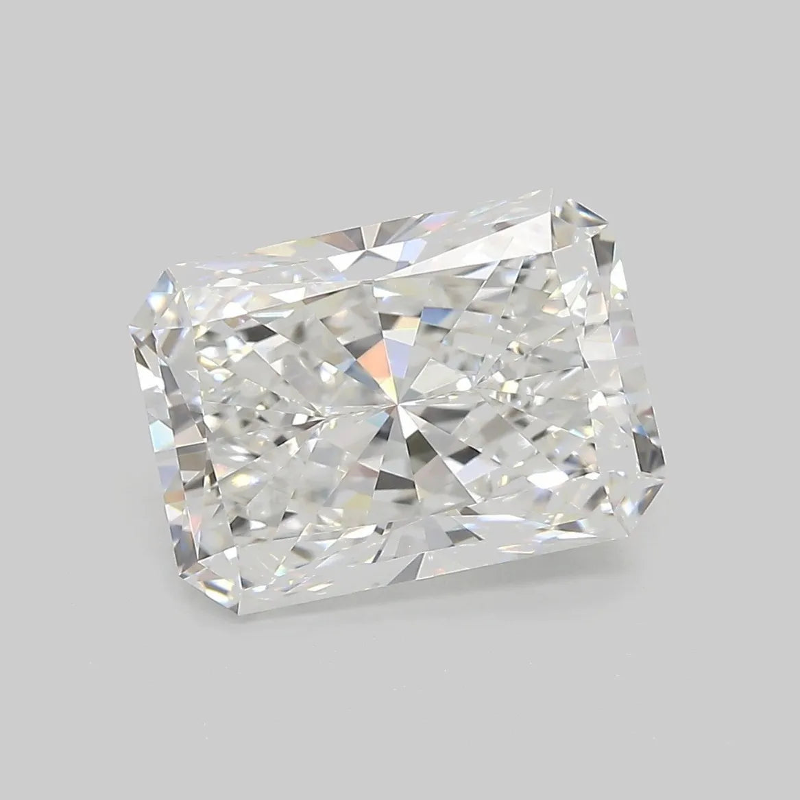 5.09ct Radiant Lab Grown Diamond (Colour E, Clarity VVS2, IGI Certified)