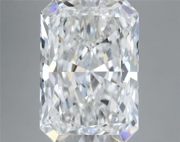 5.09ct Radiant Lab Grown Diamond (Colour E, Clarity VVS2, IGI Certified)