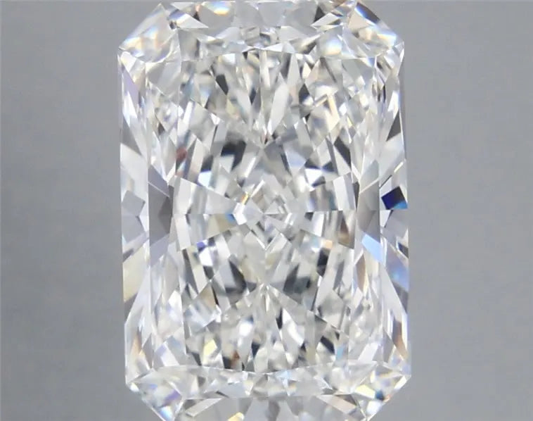 5.09ct Radiant Lab Grown Diamond (Colour F, Clarity VVS2, IGI Certified)