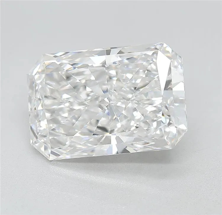 5.10ct Radiant Lab Grown Diamond (Colour E, Clarity VVS2, Cut EX, IGI Certified)