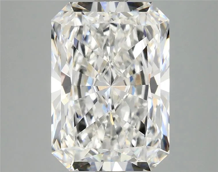 5.10ct Radiant Lab Grown Diamond (Colour F, Clarity VVS2, IGI Certified)