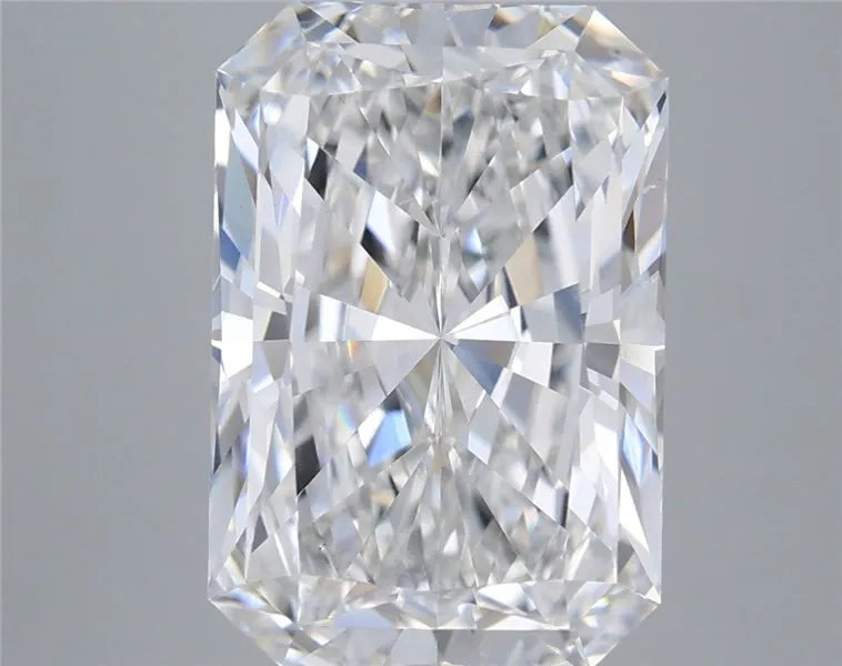 5.10ct Radiant Lab Grown Diamond (Colour F, Clarity VVS2, IGI Certified)