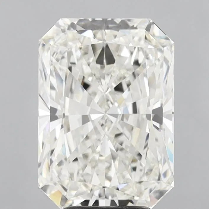 5.18ct Radiant Lab Grown Diamond (Colour G, Clarity VVS2, IGI Certified)