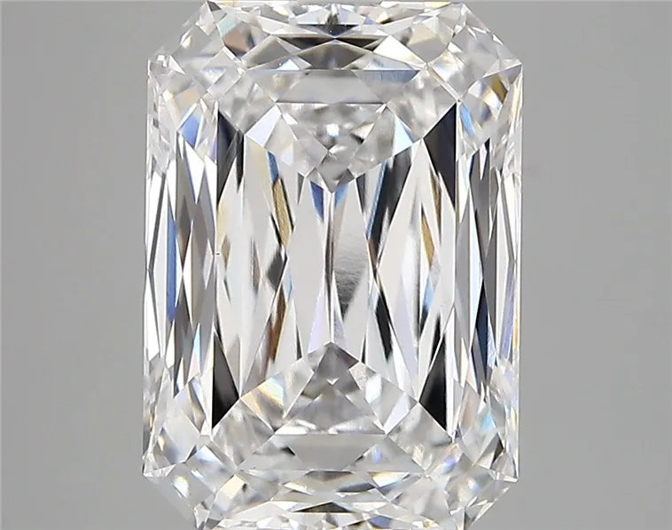 5.50ct Radiant Lab Grown Diamond (Colour E, Clarity VVS2, IGI Certified)