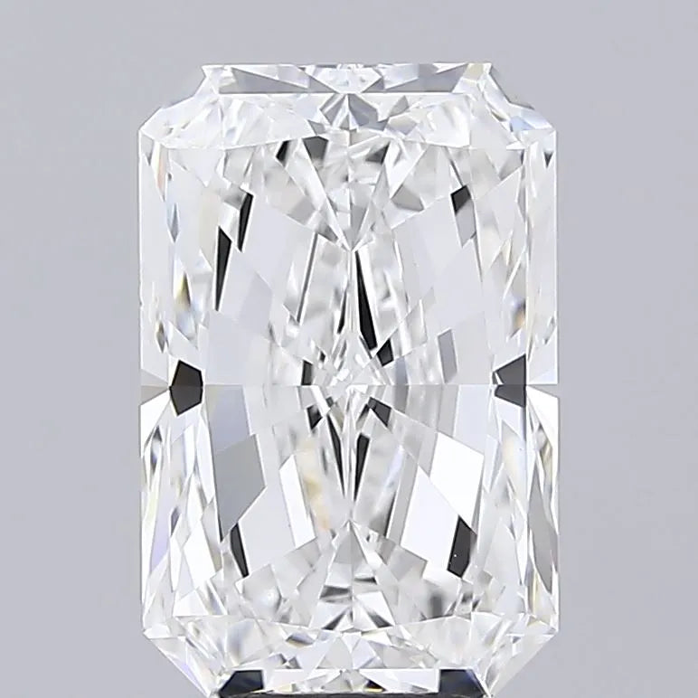 5.50ct Radiant Lab Grown Diamond (Colour E, Clarity VVS2, IGI Certified)