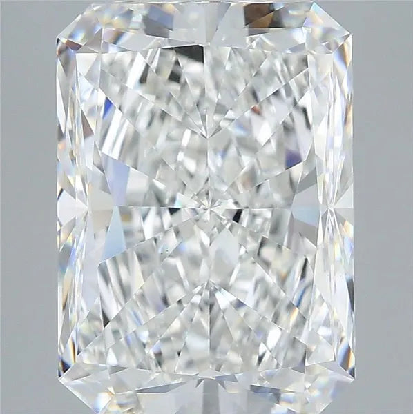 5.50ct Radiant Lab Grown Diamond (Colour E, Clarity VVS2, IGI Certified)