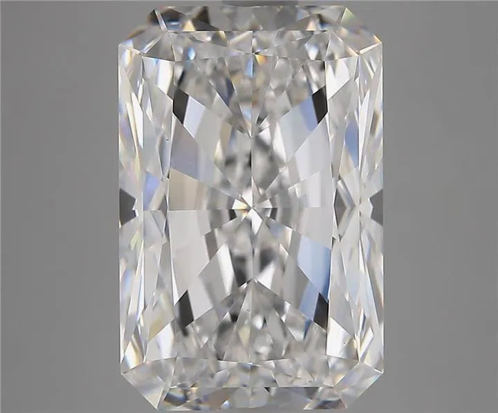 5.52ct Radiant Lab Grown Diamond (Colour E, Clarity VVS2, IGI Certified)