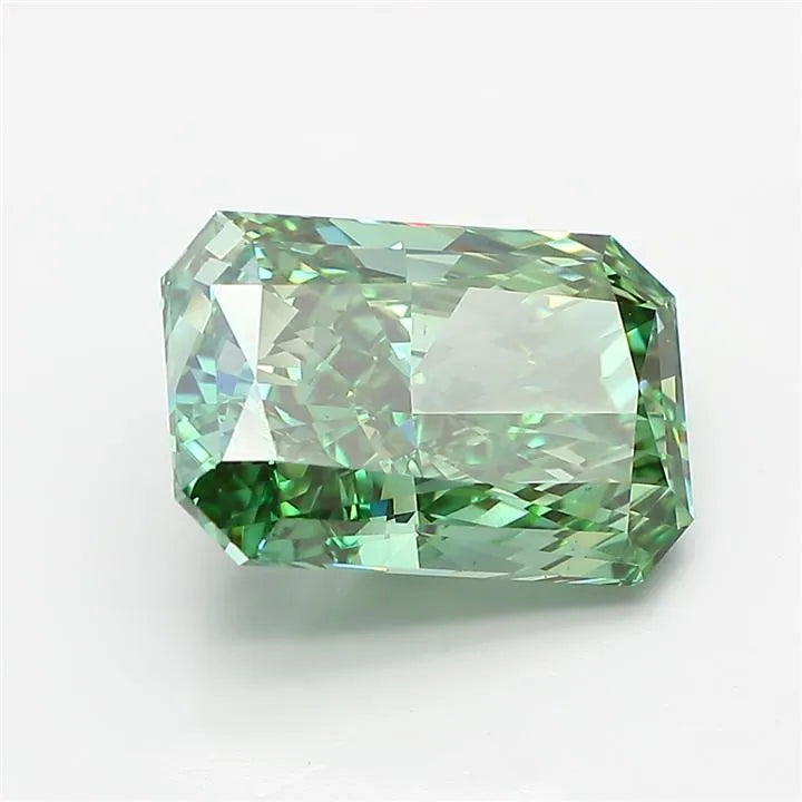 5.52ct Radiant Lab Grown Diamond (Colour Fancy Vivid Green, Clarity VVS2, IGI Certified)