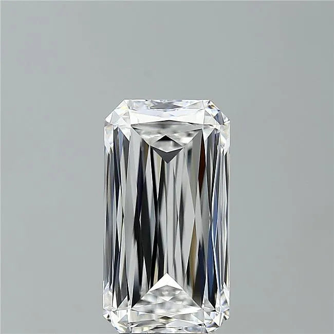 5.57ct Radiant Lab Grown Diamond (Colour E, Clarity VVS2, IGI Certified)