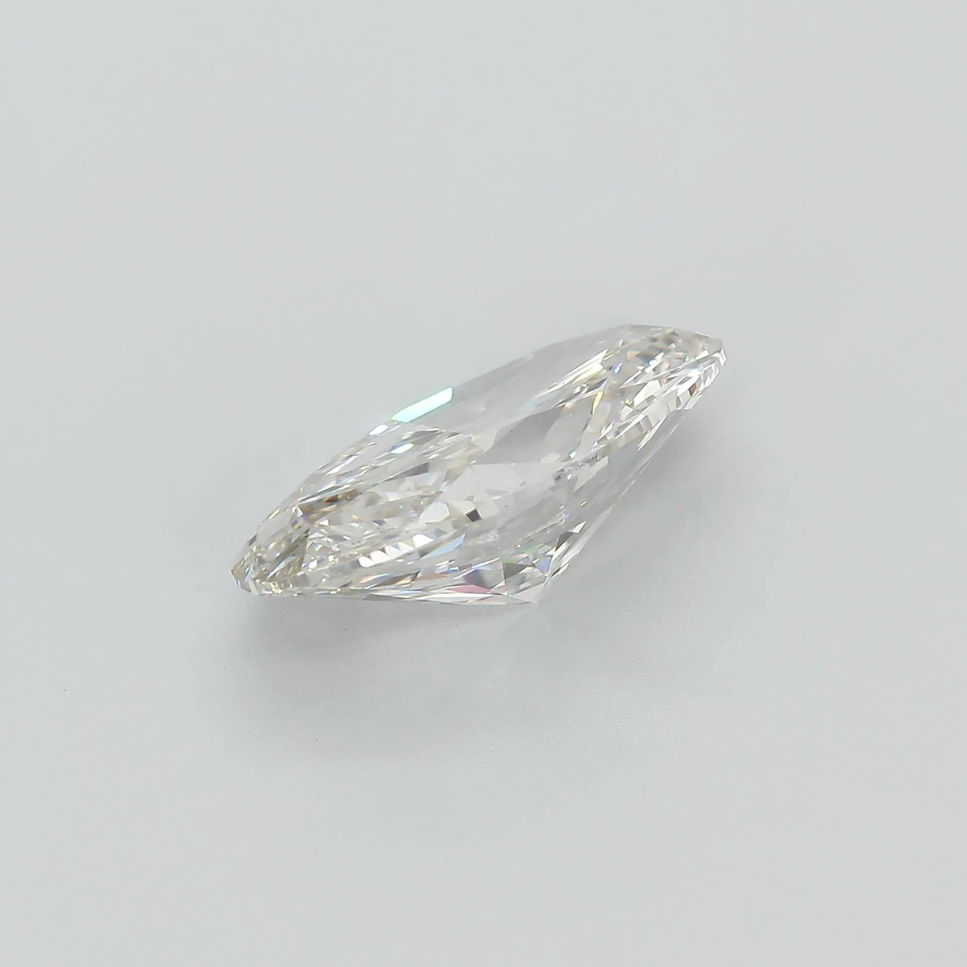5.62ct Oval Lab Grown Diamond (Colour J, Clarity VS1, IGI Certified)