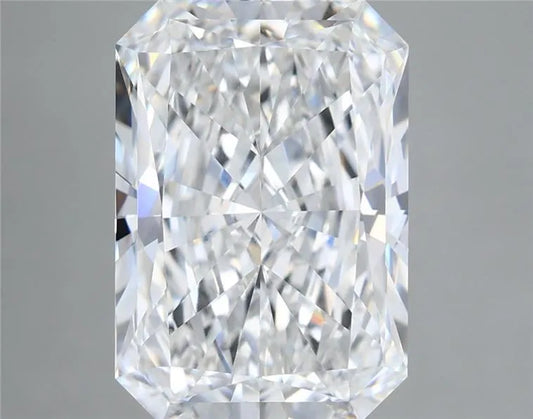 5.67ct Radiant Lab Grown Diamond (Colour E, Clarity VVS2, IGI Certified)