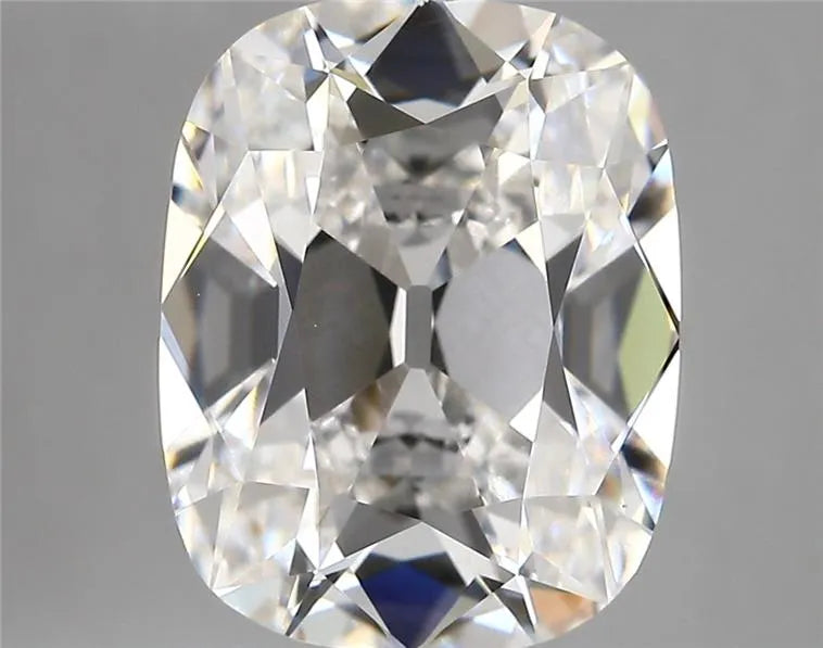 5.68ct Cushion modified Lab Grown Diamond (Colour E, Clarity VVS2, IGI Certified)