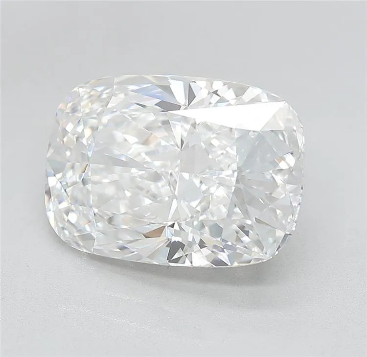 5.76ct Cushion modified Lab Grown Diamond (Colour E, Clarity VVS2, Cut EX, IGI Certified)