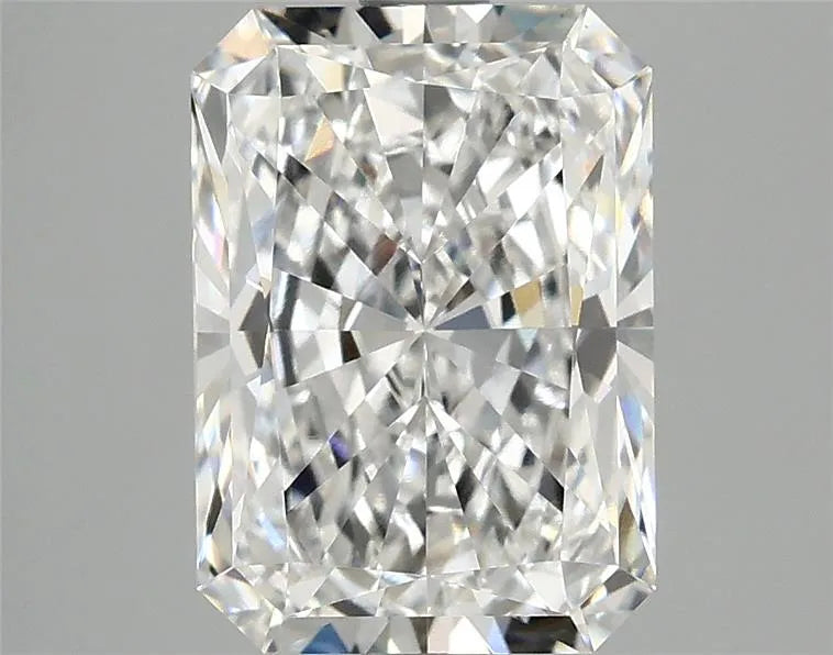3.08ct Radiant Lab Grown Diamond (Colour E, Clarity VVS2, IGI Certified)