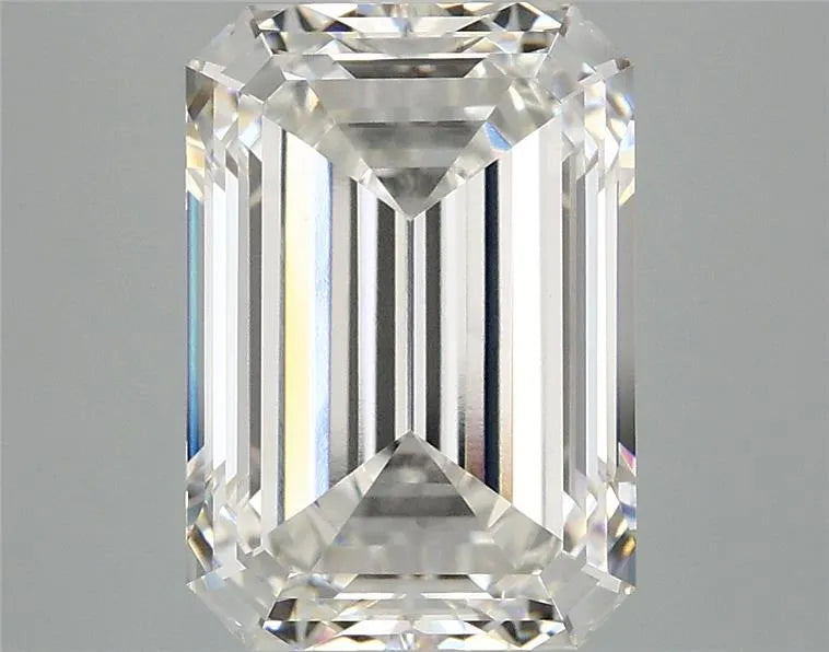 4.10ct Emerald Lab Grown Diamond (Colour F, Clarity VVS2, IGI Certified)