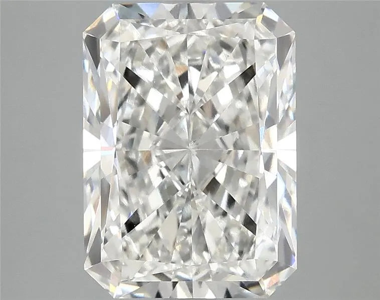 3.89ct Radiant Lab Grown Diamond (Colour G, Clarity VS1, IGI Certified)